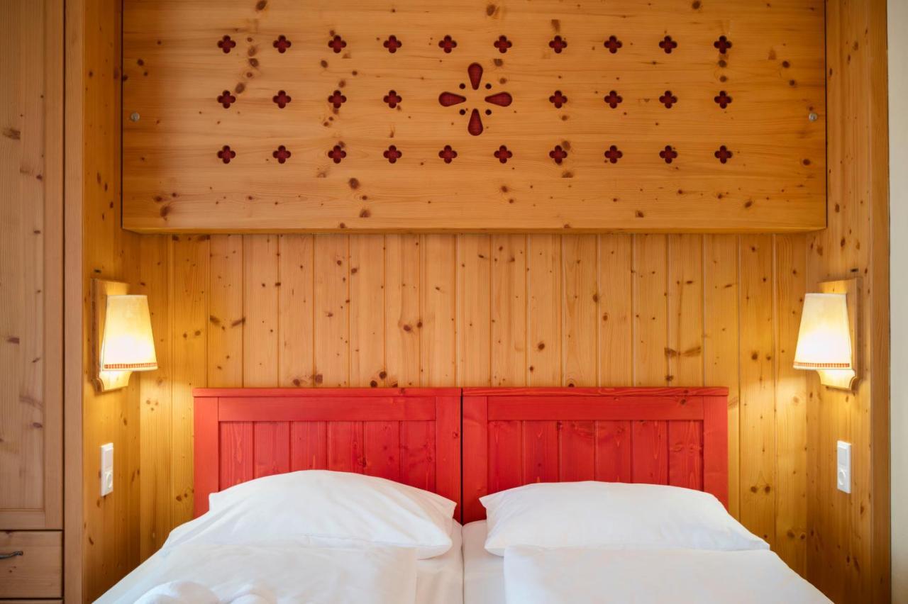 Jufa Hotel Tieschen ภายนอก รูปภาพ